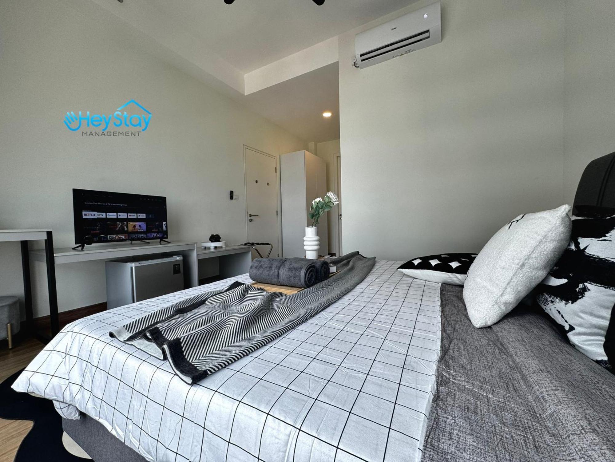 The Apple Residence By Heystay Management Malacca Eksteriør bilde